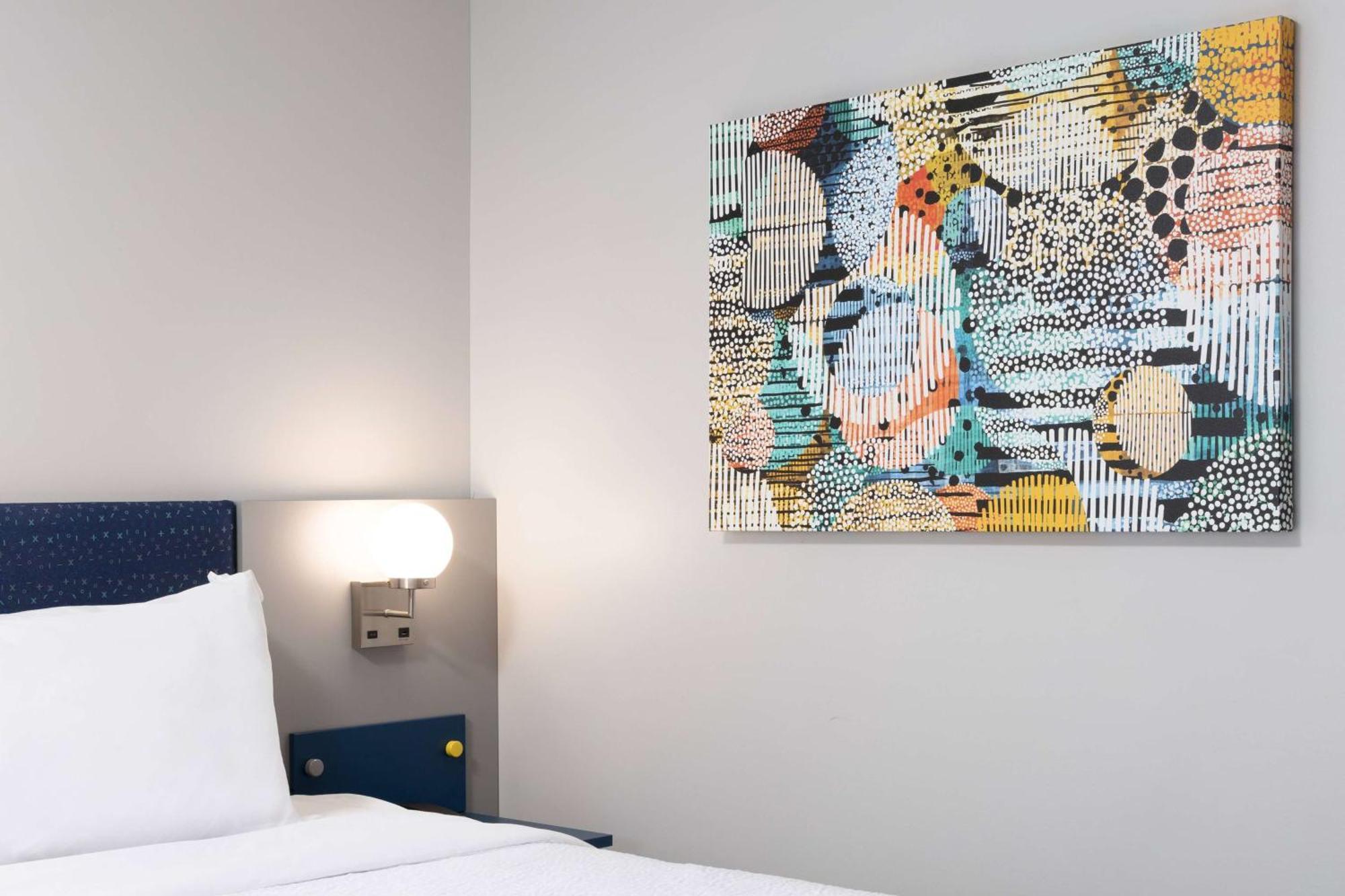 Microtel Inn & Suites By Wyndham Macedon Exterior photo