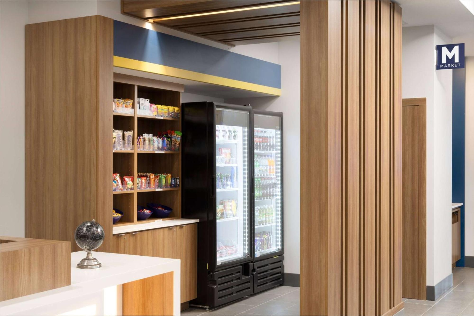 Microtel Inn & Suites By Wyndham Macedon Exterior photo